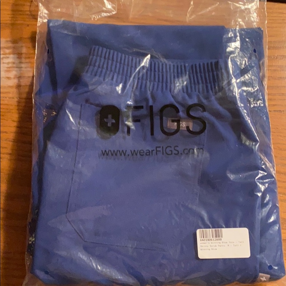 FIGS scrub pants